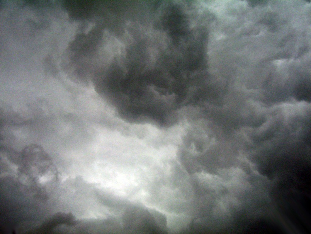 dark-clouds-1300649916c9J