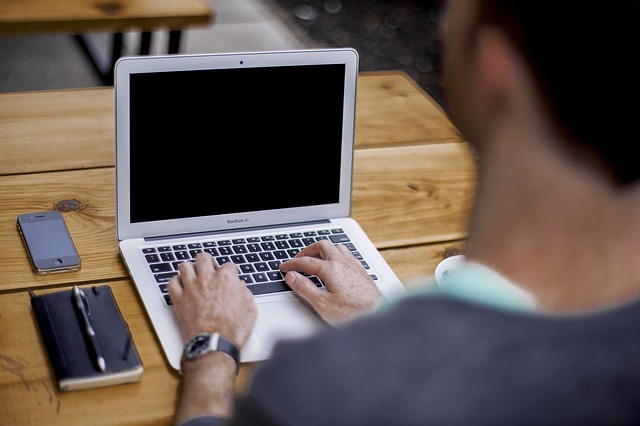 blogging-336375_640 (1)