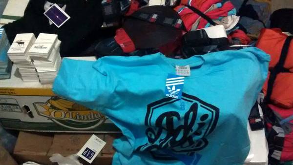 ropa_trucha-talleres_clandestinos_en_La_Matanza_CLAIMA20150701_0026_28