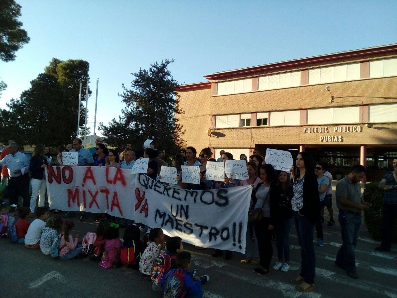 14324616_10154082442204032_4563557282702315806_o