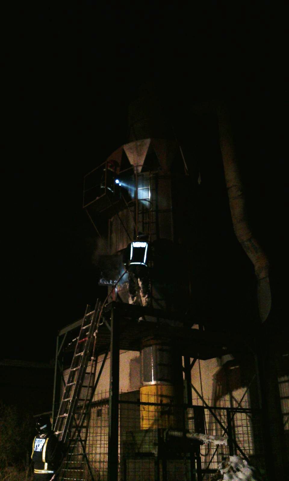 incendio-fabrica-curtidos-3