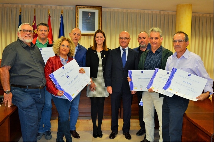distinciones-aguilas-carm